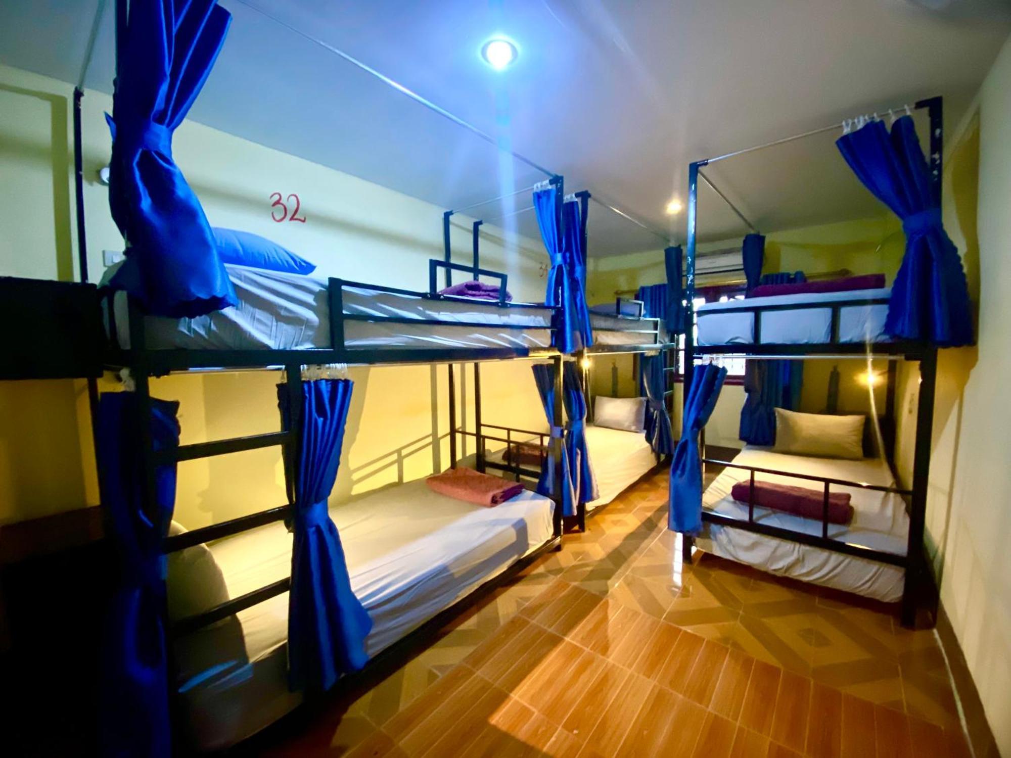 Nana Backpackers Hostel Ванг-Виенг Экстерьер фото