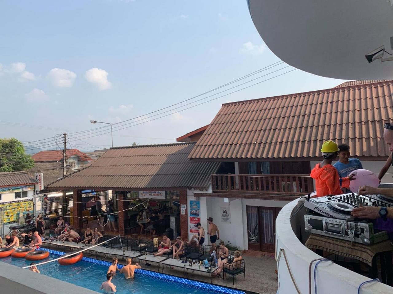 Nana Backpackers Hostel Ванг-Виенг Экстерьер фото